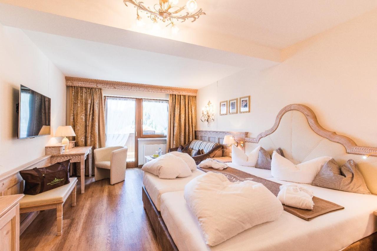 Hotel Dreisonnen แซร์เฟาส์ ภายนอก รูปภาพ